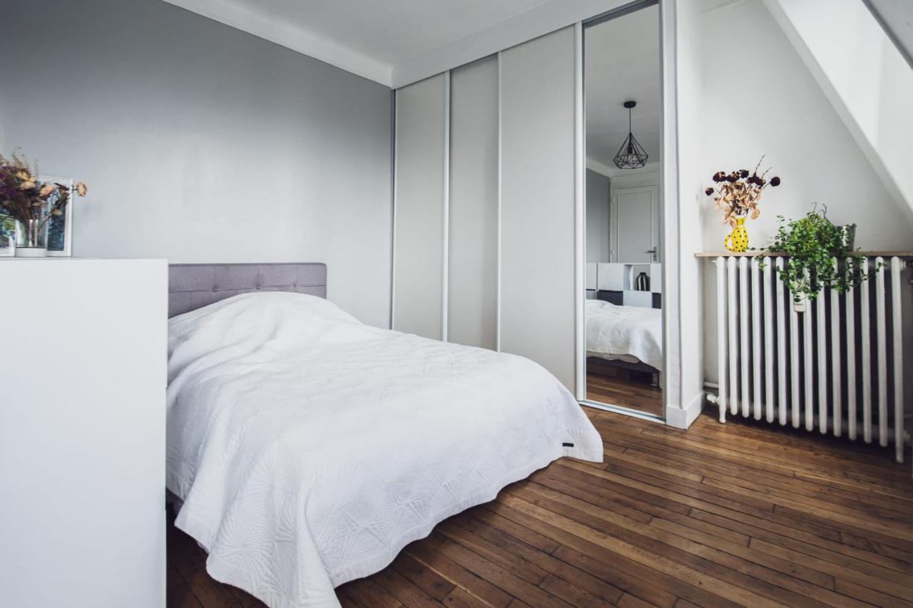 Superb Bright Studio Next To The Seine Lägenhet Paris Exteriör bild